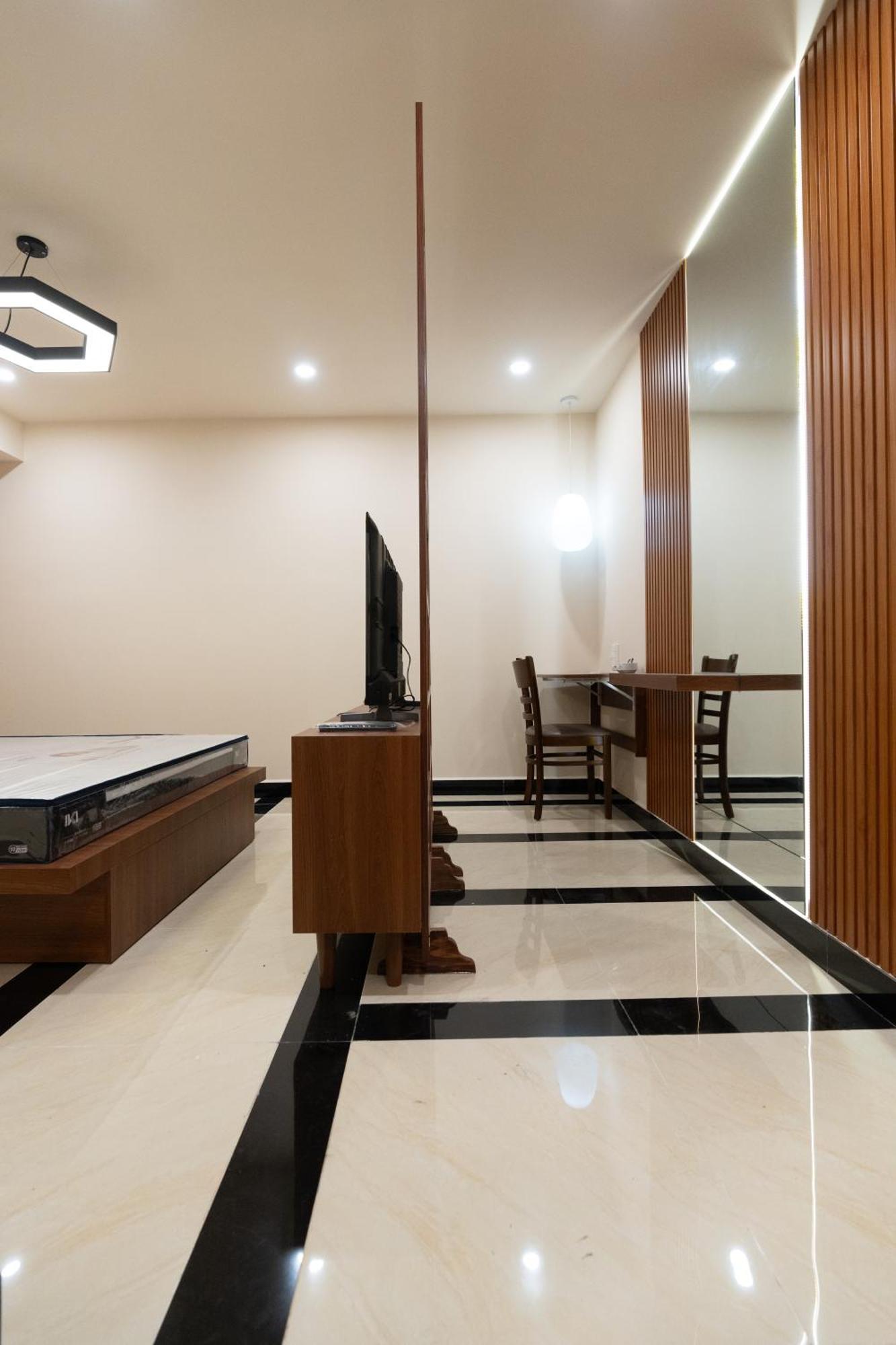 Ara Gem Hotel *